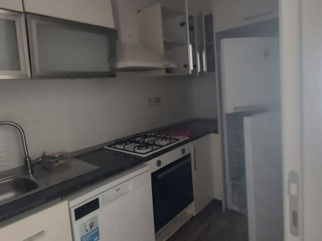 MÖBLIERTE WOHNUNG ZU VERMIETEN IM KYRENIA CENTER