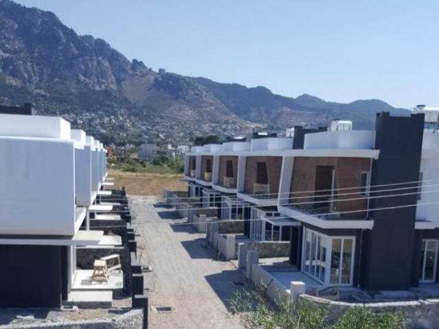 LUXURIOUS VILLAS FOR SALE IN KYRENIA & KARŞIYAKA