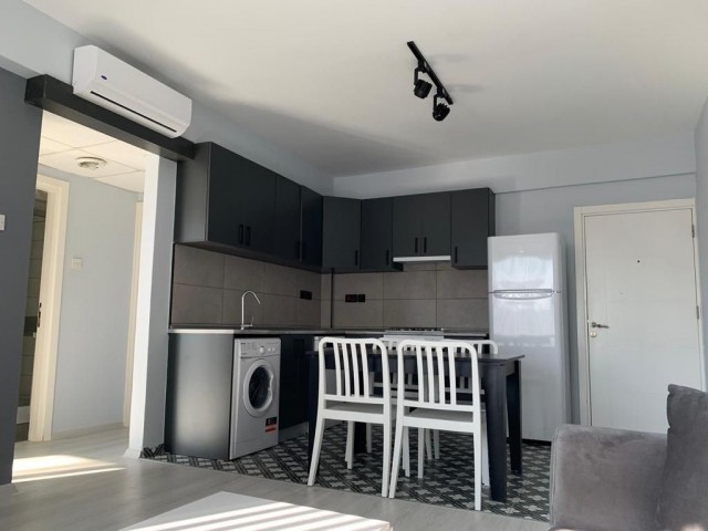 TÜRKISCHE KOÇAN-LUXUSWOHNUNG ZUM VERKAUF IM KYRENIA-ZENTRUM