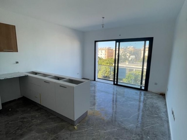 ZERO 1+1 FLATS IN A NEW FINISHED PROJECT IN KYRENIA ALSANCAK