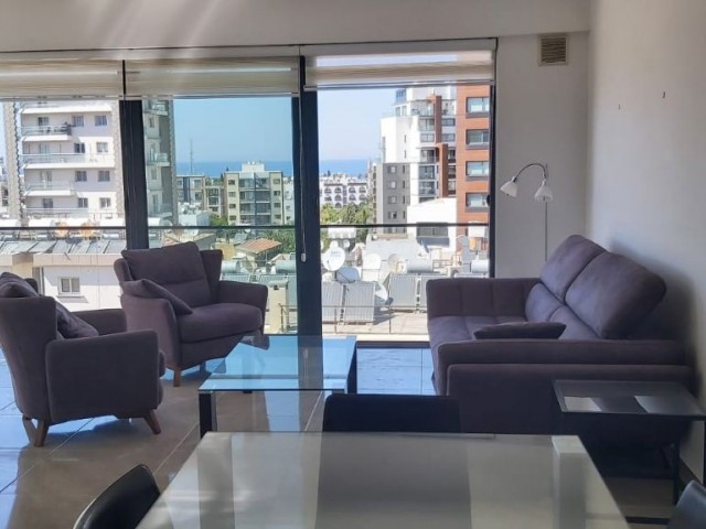  GİRNE MERKEZ DE  LÜKS KİRALİK PENTHOUSE DAİRE 