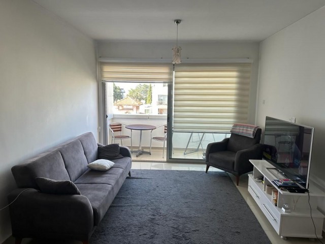 GİRNE MERKEZDE 2+1 SATILIK DAİRE 