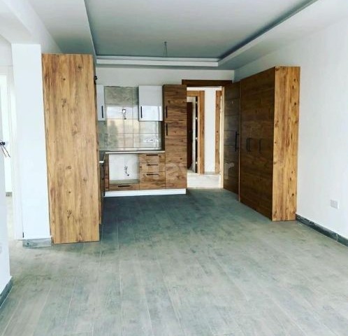 Girne Boğaz'da Yeni Bitmiş, Havuzlu Sitede 2+1 Daireler