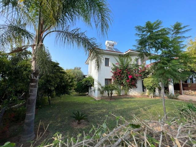 LUXURIÖSE VILLA ZU VERMIETEN IN ÇATALKÖY MIT GROSSEM GARTEN UND MEERBLICK