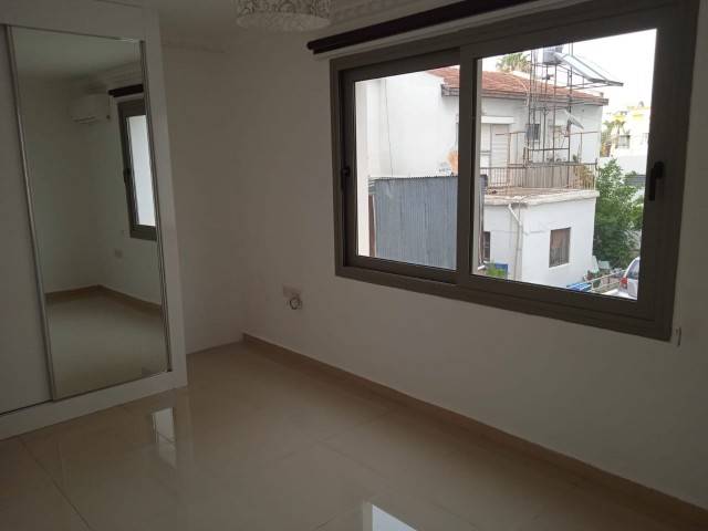 GİRNE MERKEZDE SATILIK 2+1 DAİRE