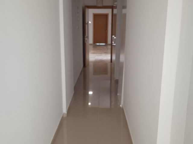 GİRNE MERKEZ'DE SATILIK 2+1 DAİRE