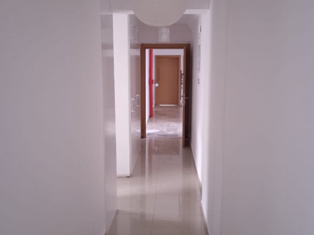 2+1 FLAT FOR SALE IN KYRENIA CENTER