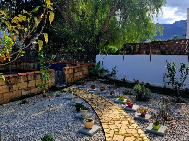 VILLA FOR SALE IN OZANKÖY WITH A LARGE GARDEN CLOSE TO THE MAIN ROAD