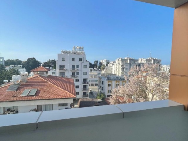 2+1 FLAT FOR RENT IN KYRENIA CENTER