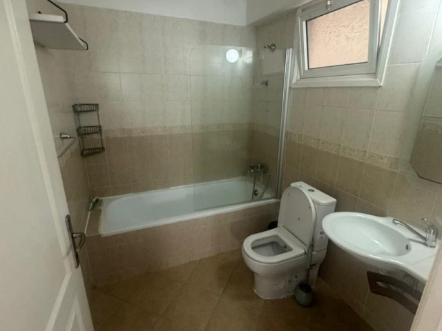 GİRNE MERKEZDE 2+1 KİRALIK DAİRE