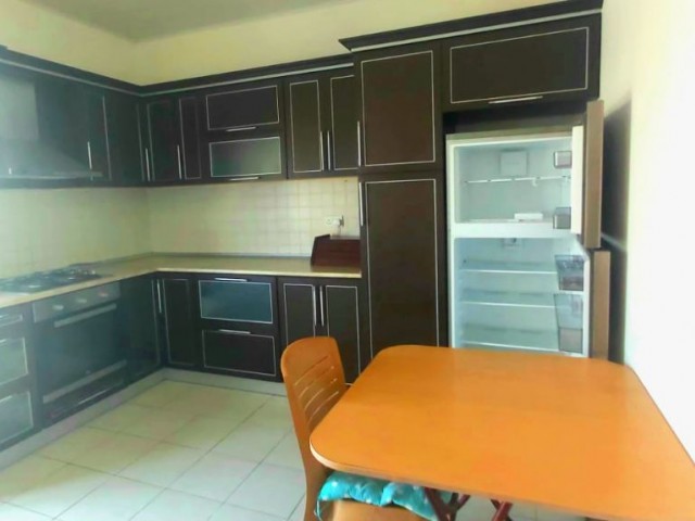 FURNISHED FLAT FOR RENT IN KYRENIA CENTER NEAR BELLAPAIS CIRCLE