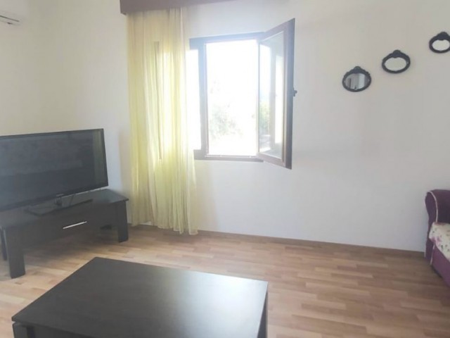 GİRNE MERKEZ DE BELLAPAİS ÇEMBERİ YAKININDA EŞYALI KİRALIK  DAİRE