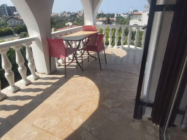 FURNISHED FLAT FOR RENT IN KYRENIA CENTER NEAR BELLAPAIS CIRCLE