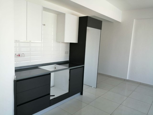 2+1, zero apartment for sale from the owner in the center of Nicosia, within walking distance of Merit Hotel ** 