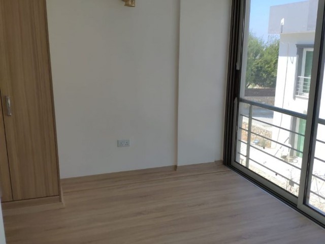 Karaoglanoglu Triplex for sale unfurnished in 3 + 1 in S area. 120 square meters, parking. Exchange deeds