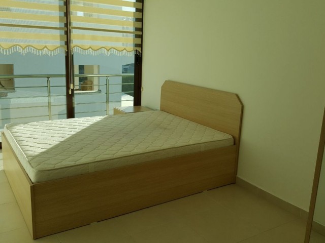 تخت برای اجاره in Karakum, گیرنه