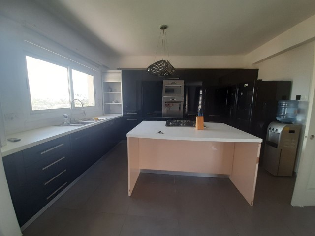 Flat To Rent in Doğanköy, Kyrenia