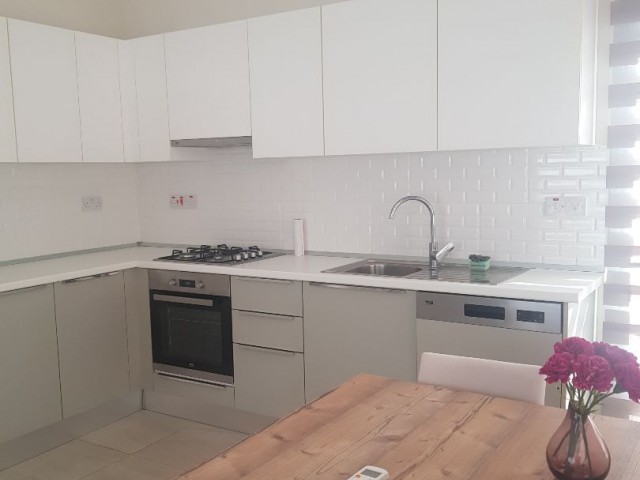 Flat To Rent in Alsancak, Kyrenia