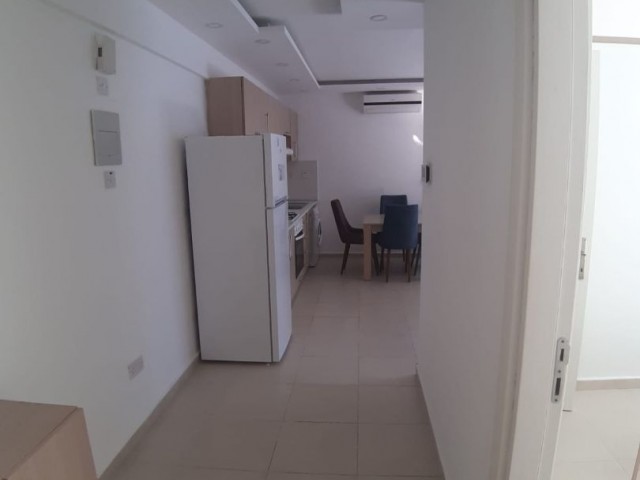 Girne merkezde kiralık 2+1 eşyalı. 2 deposit 1 Kira 1 hiizmet bedeli