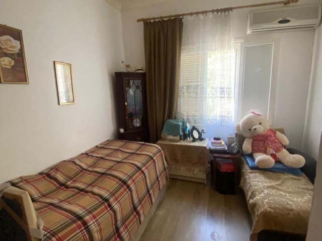 3+1 villa im Zentrum von Kyrenia zu verkaufen ** 