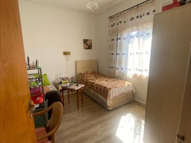 Girne merkezde 3+1 villa satılık 