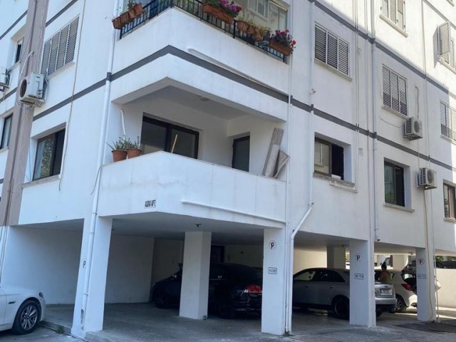 3 bedroom flat for sale in Kyrenia city centre 