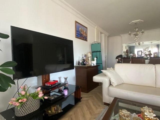 3 bedroom flat for sale in Kyrenia city centre 