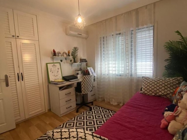 3 bedroom flat for sale in Kyrenia city centre 