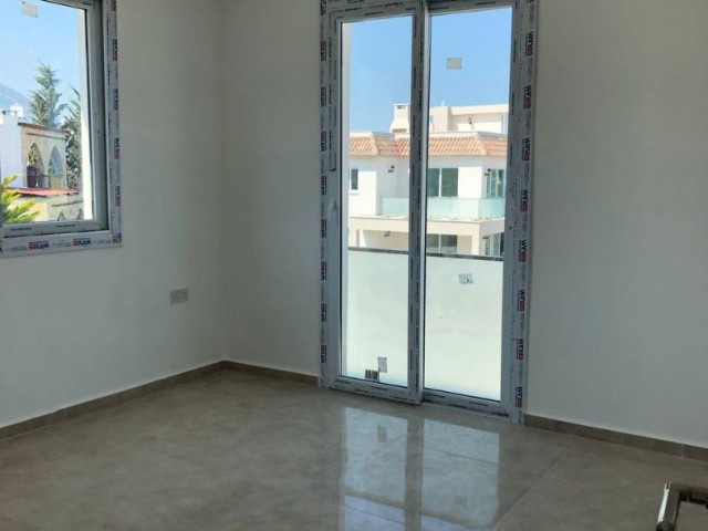 2 + 1 GRAD LLOGARA FLATS IN ALSANGAK NEAR THE BEACH ** 