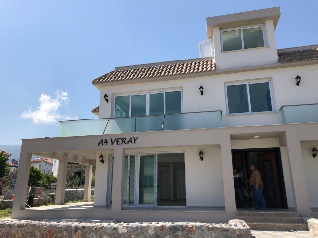 2 + 1 GRAD LLOGARA FLATS IN ALSANGAK NEAR THE BEACH ** 