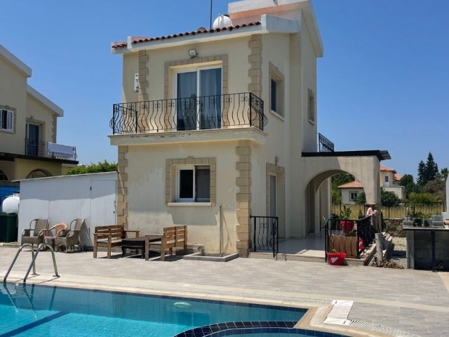 2+1 villa zur täglichen Miete in Girne - LAPTA, auf der demiz-Seite, mit privatem Pool . ** 