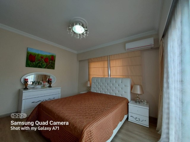 Kyrenia-Alsancak, apartment for sale 3 + 1 . ** 