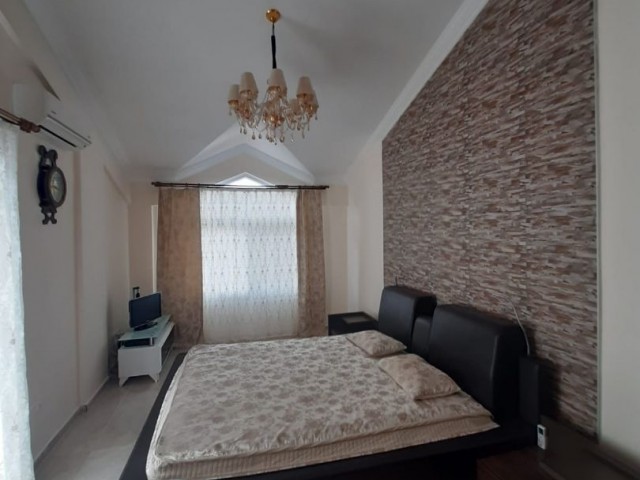 GIRNE- LAPTA, KIRALIK LUX VILLA 4+1. ** 