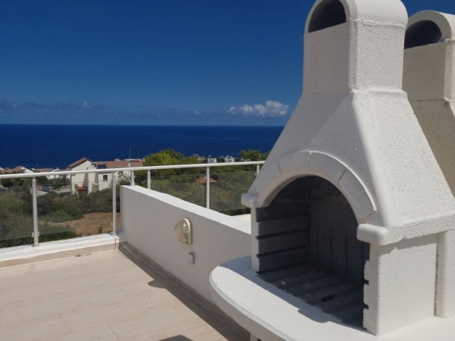 Kyrenia - Esentepe 2 + 1 penthouse for sale. ** 