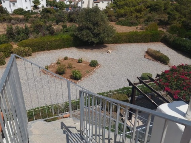 Zu verkaufen 2+1 penthouse in Kyrenia - Esentepe. ** 