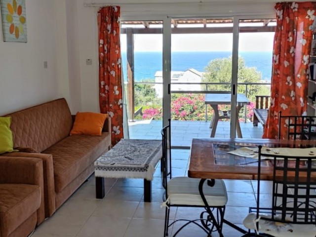 Zu verkaufen 2+1 penthouse in Kyrenia - Esentepe. ** 