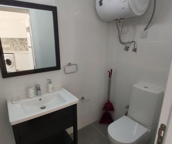 Zu verkaufen 1+1 Wohnung in Kyrenia - Guzelyurt. ** 