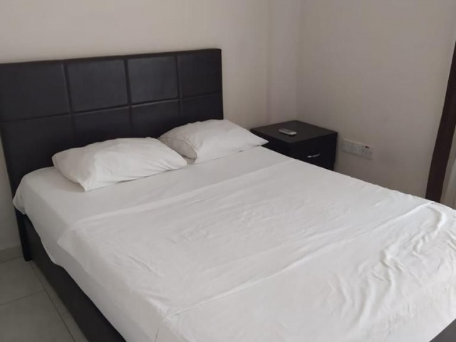 GIRNE - Çatalkoy kiralik villa 4+1, esyalı, havızlu.  Dağ tarafında