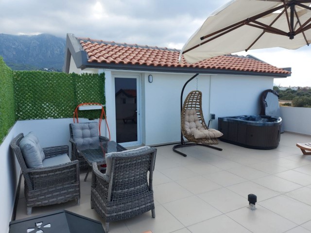 Kyrenia- Edremit, Penthouse 1+1 zu verkaufen.