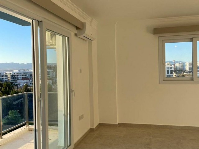 Flat For Sale in Long Beach, Iskele