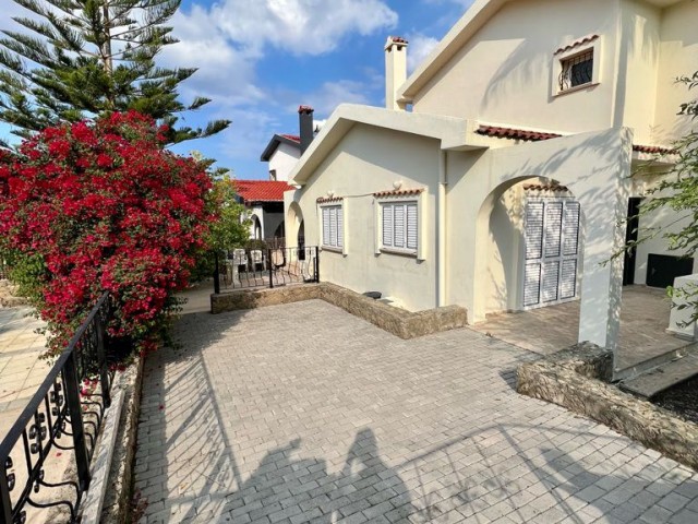 Girne merkezde Satilik 2+1 villa 