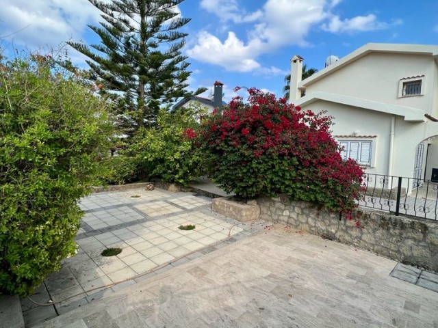 Girne merkezde Satilik 2+1 villa 