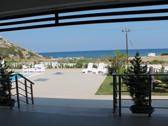 Kyrenia - Alagadi, beachfront villa 5-1