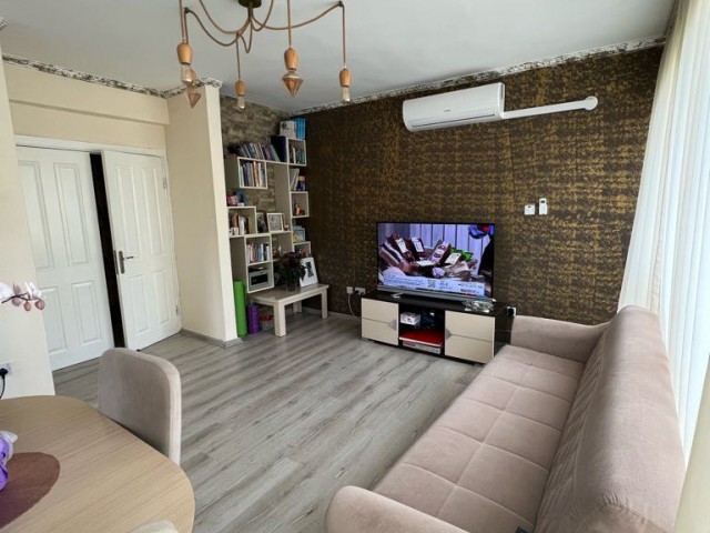 Girne Alsancak satılık 3+1 daire