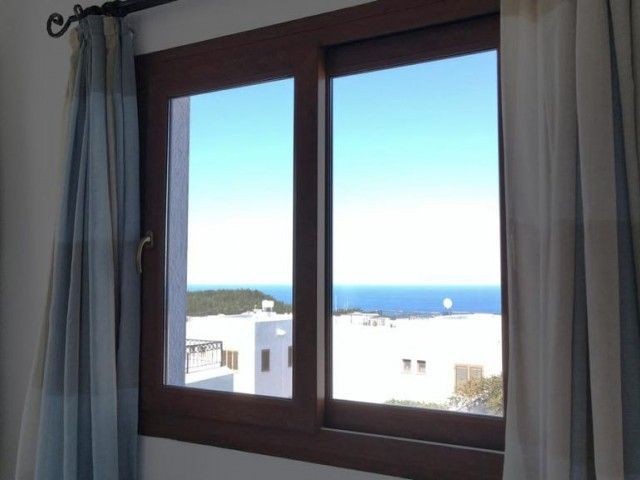 Girne-Karmi merkezde satilik 3+1 villa .