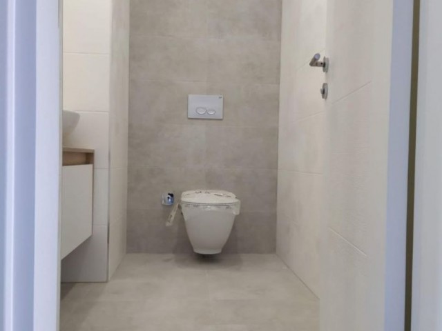 Girne - Alsancak, satılık 3+1 daire, 130 m2, yeni ev  Acilen