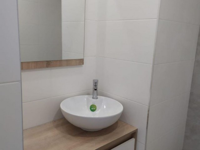 Girne - Alsancak, satılık 3+1 daire, 130 m2, yeni ev  Acilen