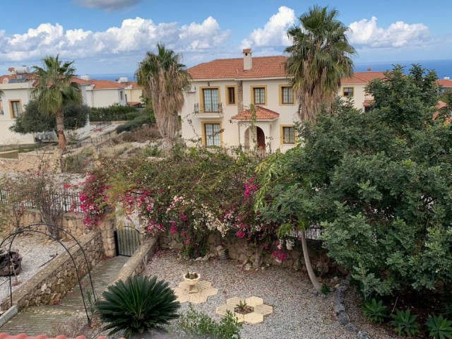 GIRNE - ARAPKOY, KIRALIK VILLA 4+1. Türkçe, İngilizce, Rusça konuşuyoruz.