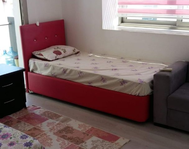 2+1 Wohnung zu verkaufen in Kyrenia Zentrum