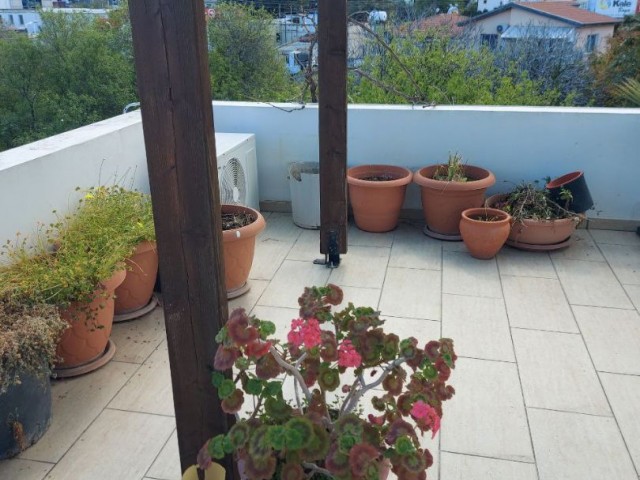 2+1 penthouse for sale in Kyrenia - Karaoglanoglu. 